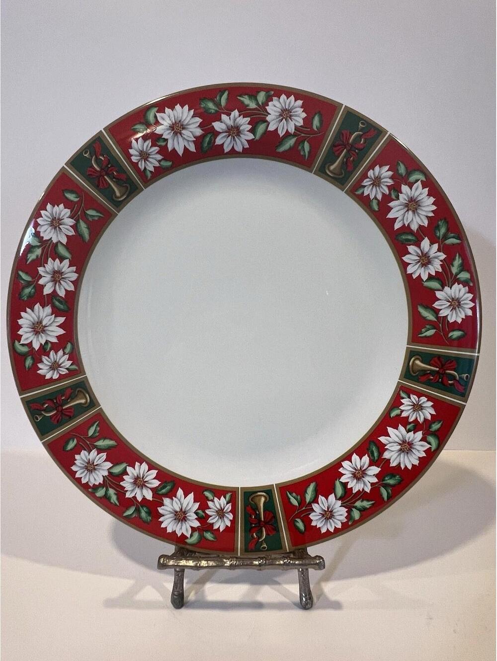 Charlton Hall Classic Traditions Christmas 12" Round Serving Platter